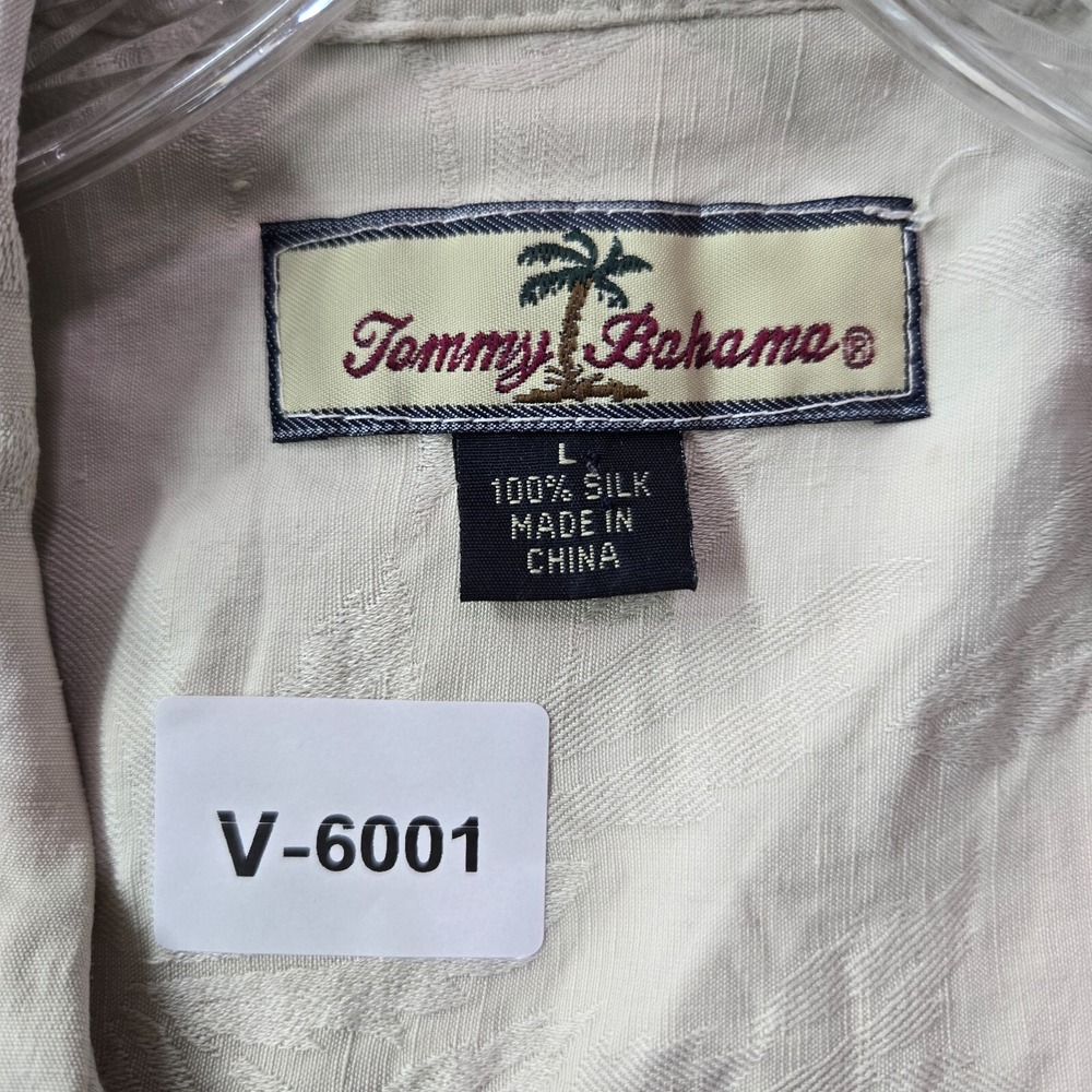 Tommy Bahama Men Button Up Shirt Large Beige 100% Silk Textured Palm Tree Collar - Picture 2 of 9